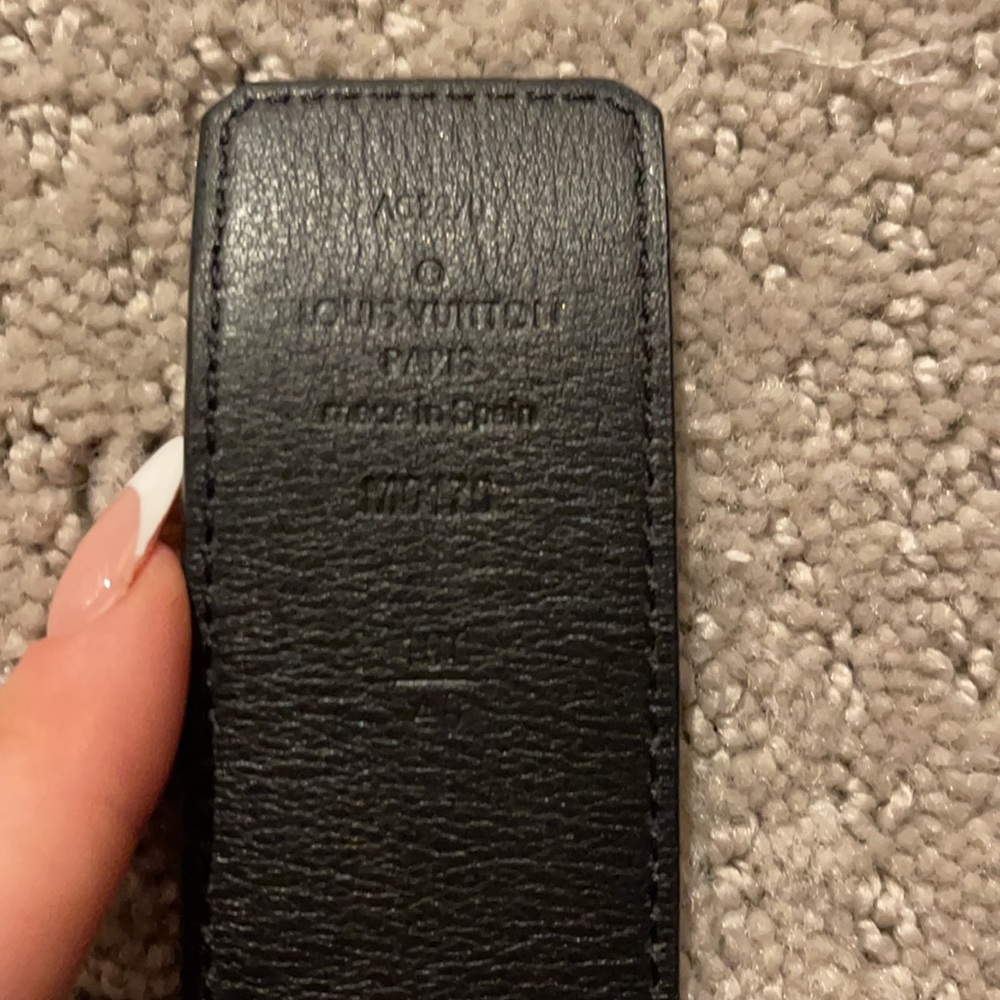 Man’s reversible brown and black with gold Louis Vuitton belt - Picture 2 of 2